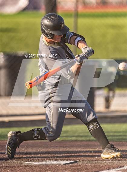 Thumbnail 2 in JSerra Catholic @ Servite photogallery.