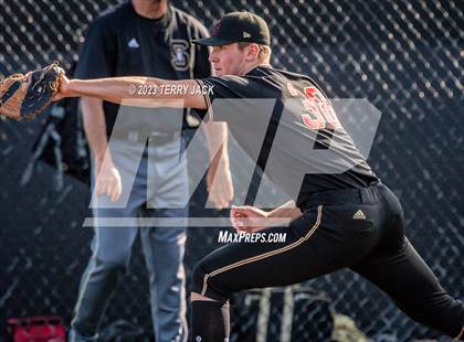 Thumbnail 3 in JSerra Catholic @ Servite photogallery.