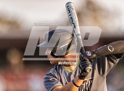 Thumbnail 2 in JSerra Catholic @ Servite photogallery.
