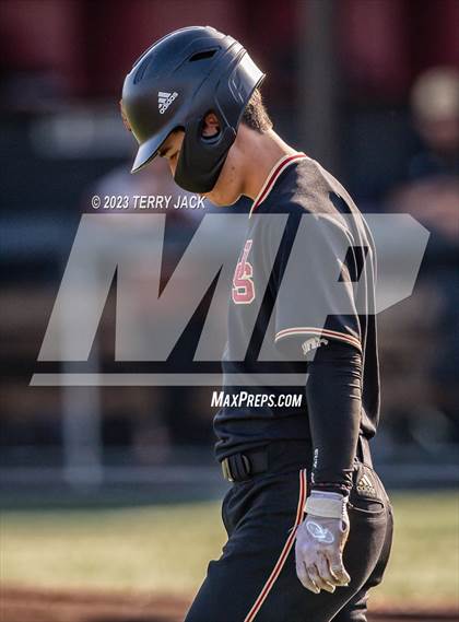 Thumbnail 2 in JSerra Catholic @ Servite photogallery.