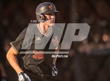 Thumbnail 2 in JSerra Catholic @ Servite photogallery.
