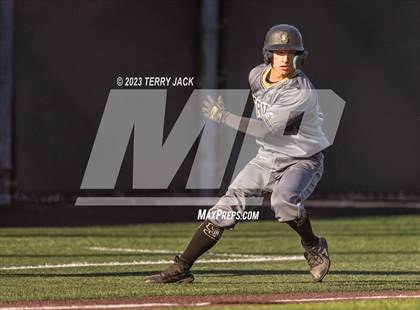 Thumbnail 3 in JSerra Catholic @ Servite photogallery.