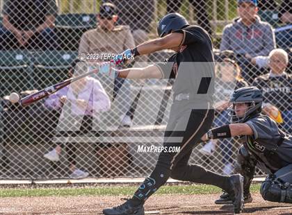 Thumbnail 2 in JSerra Catholic @ Servite photogallery.