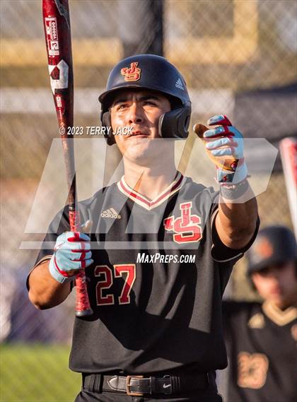 Thumbnail 3 in JSerra Catholic @ Servite photogallery.