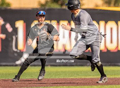Thumbnail 3 in JSerra Catholic @ Servite photogallery.