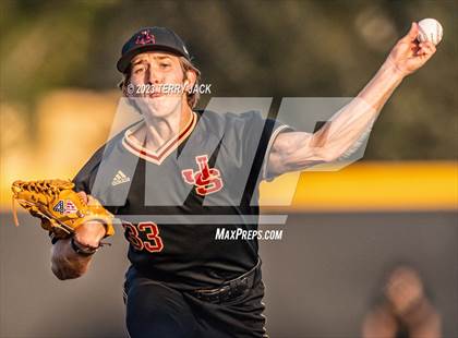 Thumbnail 3 in JSerra Catholic @ Servite photogallery.