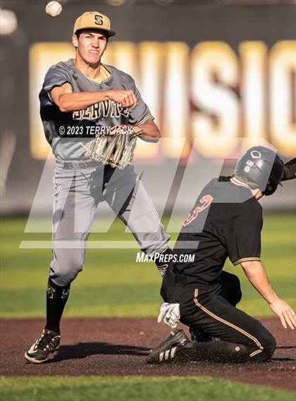 Thumbnail 2 in JSerra Catholic @ Servite photogallery.