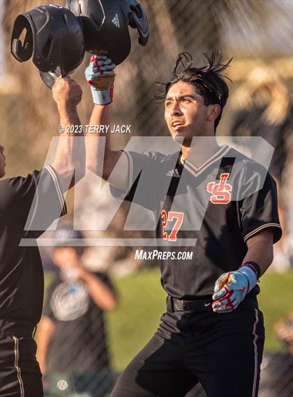 Thumbnail 2 in JSerra Catholic @ Servite photogallery.