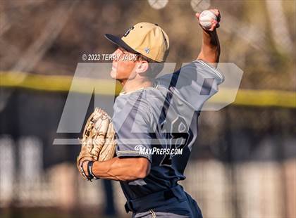 Thumbnail 1 in JSerra Catholic @ Servite photogallery.