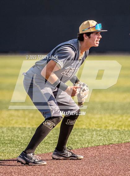 Thumbnail 2 in JSerra Catholic @ Servite photogallery.