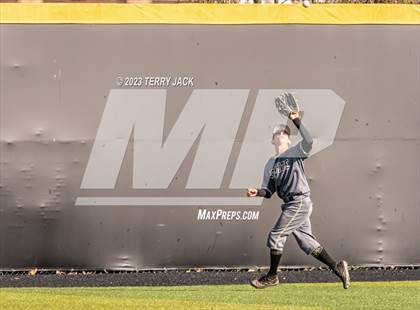 Thumbnail 2 in JSerra Catholic @ Servite photogallery.