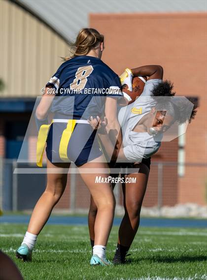 Thumbnail 1 in Mullen vs Thomas Jefferson photogallery.