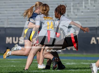 Thumbnail 3 in Mullen vs Thomas Jefferson photogallery.