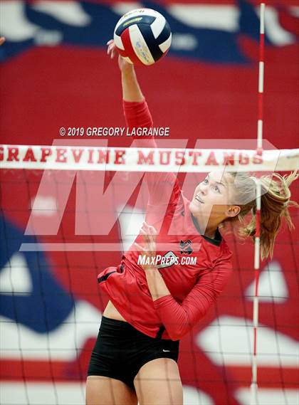 Thumbnail 1 in Liberty vs Grapevine photogallery.