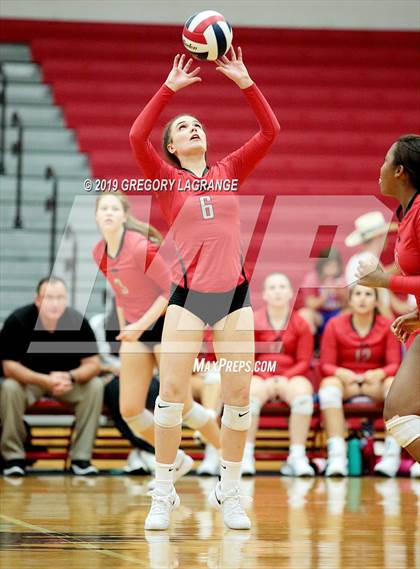 Thumbnail 3 in Liberty vs Grapevine photogallery.