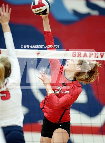 Thumbnail 1 in Liberty vs Grapevine photogallery.