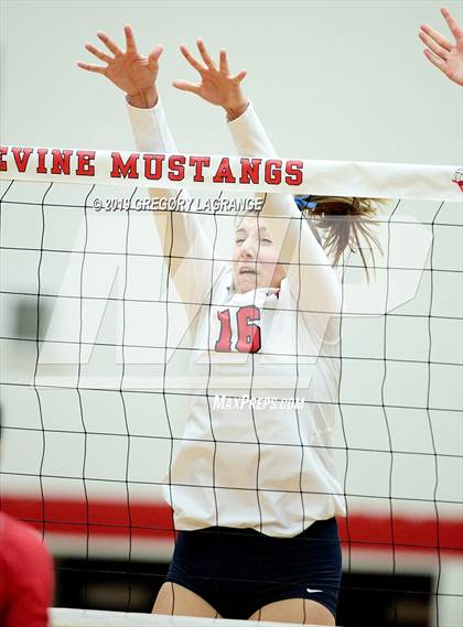 Thumbnail 2 in Liberty vs Grapevine photogallery.