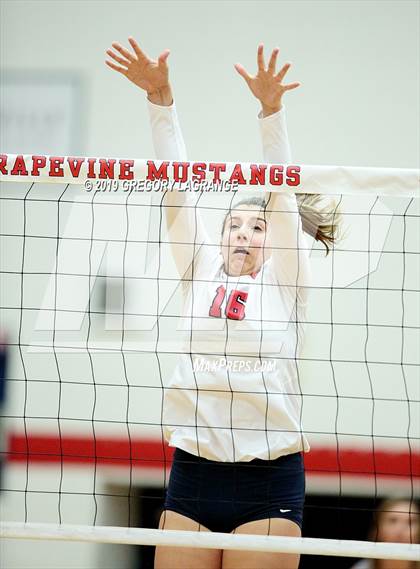 Thumbnail 2 in Liberty vs Grapevine photogallery.