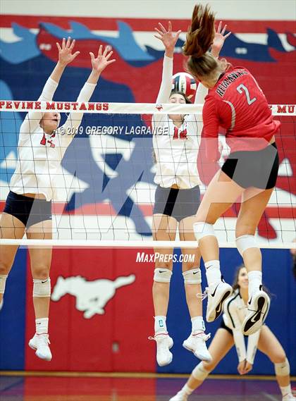 Thumbnail 1 in Liberty vs Grapevine photogallery.