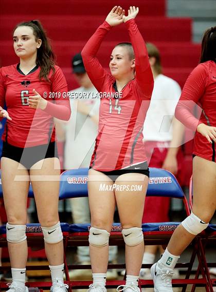 Thumbnail 1 in Liberty vs Grapevine photogallery.