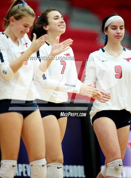 Thumbnail 2 in Liberty vs Grapevine photogallery.