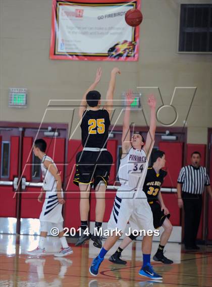 Thumbnail 1 in Pinnacle vs. Gilbert (Hoophall West Tournament) photogallery.
