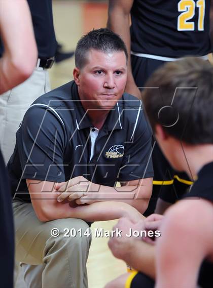 Thumbnail 3 in Pinnacle vs. Gilbert (Hoophall West Tournament) photogallery.