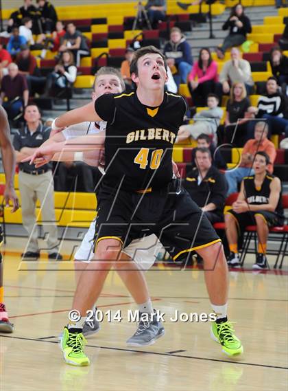 Thumbnail 1 in Pinnacle vs. Gilbert (Hoophall West Tournament) photogallery.
