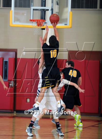 Thumbnail 2 in Pinnacle vs. Gilbert (Hoophall West Tournament) photogallery.