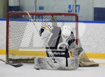 Thumbnail 3 in Notre Dame Catholic @ Xavier photogallery.