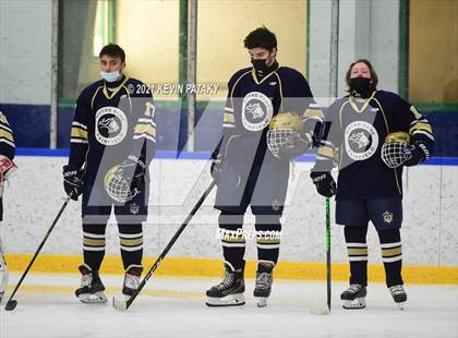 Thumbnail 3 in Notre Dame Catholic @ Xavier photogallery.