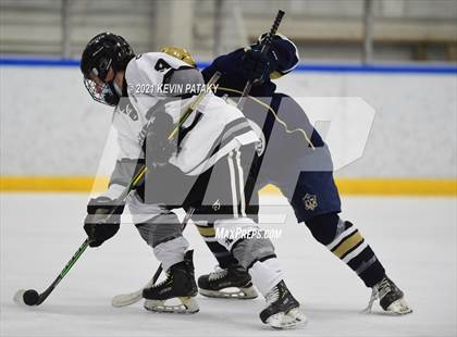 Thumbnail 3 in Notre Dame Catholic @ Xavier photogallery.