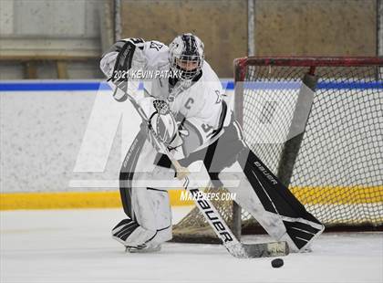 Thumbnail 2 in Notre Dame Catholic @ Xavier photogallery.