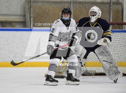 Thumbnail 3 in Notre Dame Catholic @ Xavier photogallery.