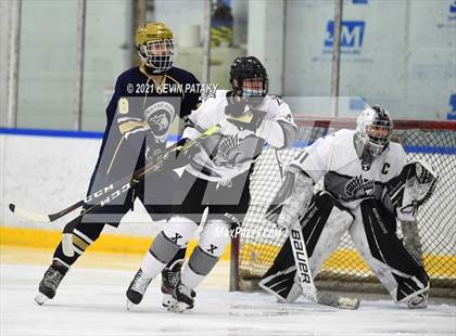 Thumbnail 2 in Notre Dame Catholic @ Xavier photogallery.