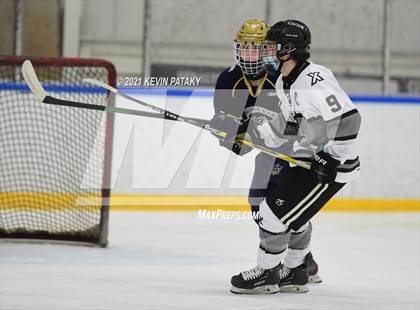 Thumbnail 3 in Notre Dame Catholic @ Xavier photogallery.