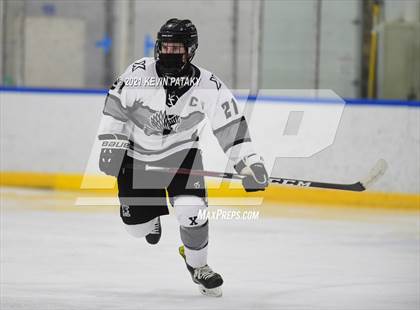 Thumbnail 3 in Notre Dame Catholic @ Xavier photogallery.