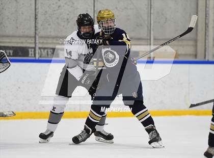 Thumbnail 2 in Notre Dame Catholic @ Xavier photogallery.