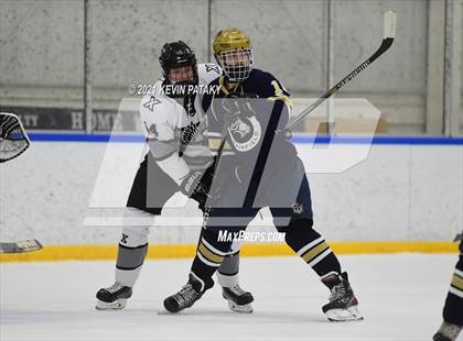 Thumbnail 3 in Notre Dame Catholic @ Xavier photogallery.