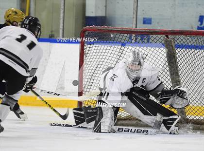 Thumbnail 3 in Notre Dame Catholic @ Xavier photogallery.