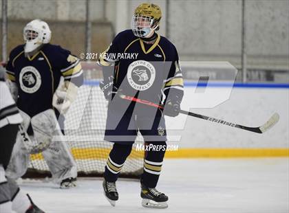 Thumbnail 3 in Notre Dame Catholic @ Xavier photogallery.