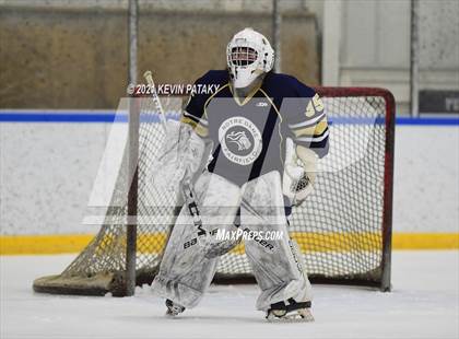 Thumbnail 2 in Notre Dame Catholic @ Xavier photogallery.