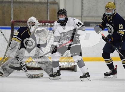 Thumbnail 2 in Notre Dame Catholic @ Xavier photogallery.