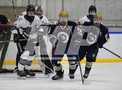 Thumbnail 3 in Notre Dame Catholic @ Xavier photogallery.