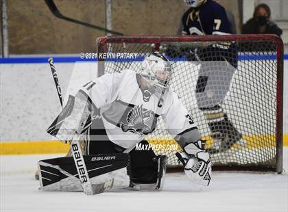 Thumbnail 3 in Notre Dame Catholic @ Xavier photogallery.