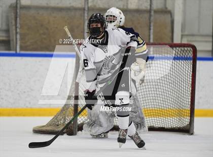 Thumbnail 2 in Notre Dame Catholic @ Xavier photogallery.