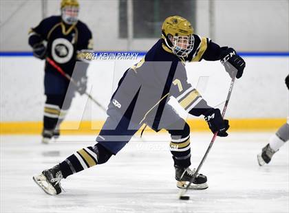 Thumbnail 2 in Notre Dame Catholic @ Xavier photogallery.