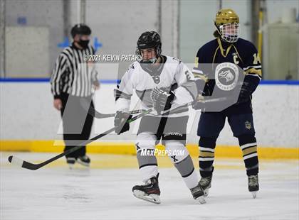 Thumbnail 3 in Notre Dame Catholic @ Xavier photogallery.