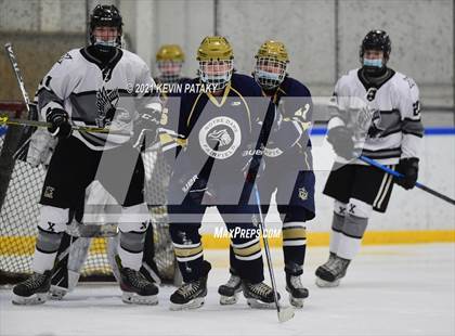 Thumbnail 3 in Notre Dame Catholic @ Xavier photogallery.