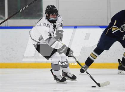 Thumbnail 3 in Notre Dame Catholic @ Xavier photogallery.